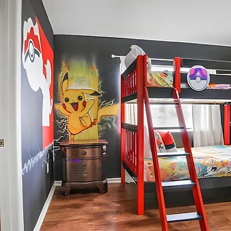 Newly Renovated 6Br/4Ba Villa | Marvel Game Room